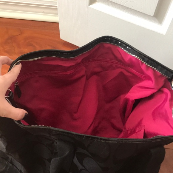 Not for sale Coach Black Weekend Duffle Bag 21x14 - Picture 5 of 5